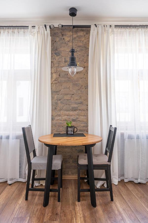 Top-Floor Studio With Courtyard View In Unesco Area, Murnieku Street Residence Riga Extérieur photo