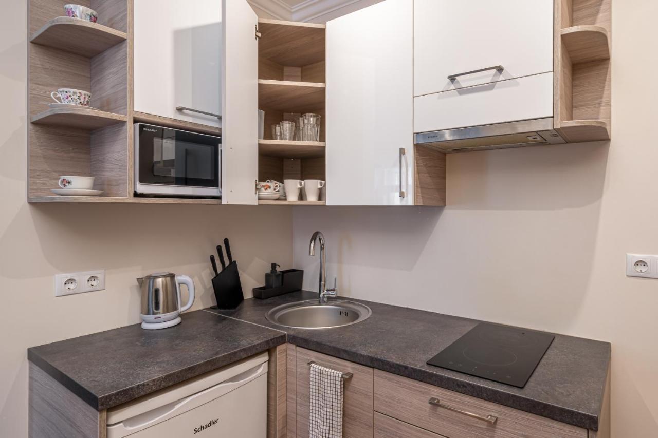 Top-Floor Studio With Courtyard View In Unesco Area, Murnieku Street Residence Riga Extérieur photo