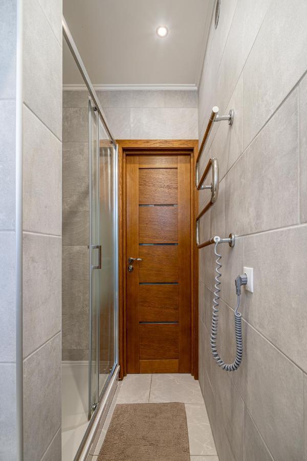 Top-Floor Studio With Courtyard View In Unesco Area, Murnieku Street Residence Riga Extérieur photo